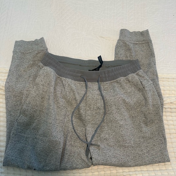 Lululemon At Ease Joggers - Picture 5 of 6